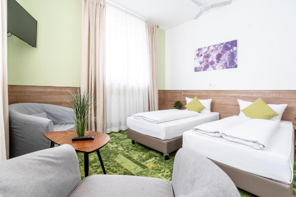 24Seven Apartments - Self Check-In Altdorf  Extérieur photo