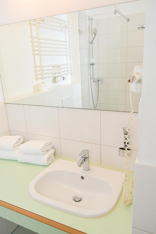 24Seven Apartments - Self Check-In Altdorf  Extérieur photo