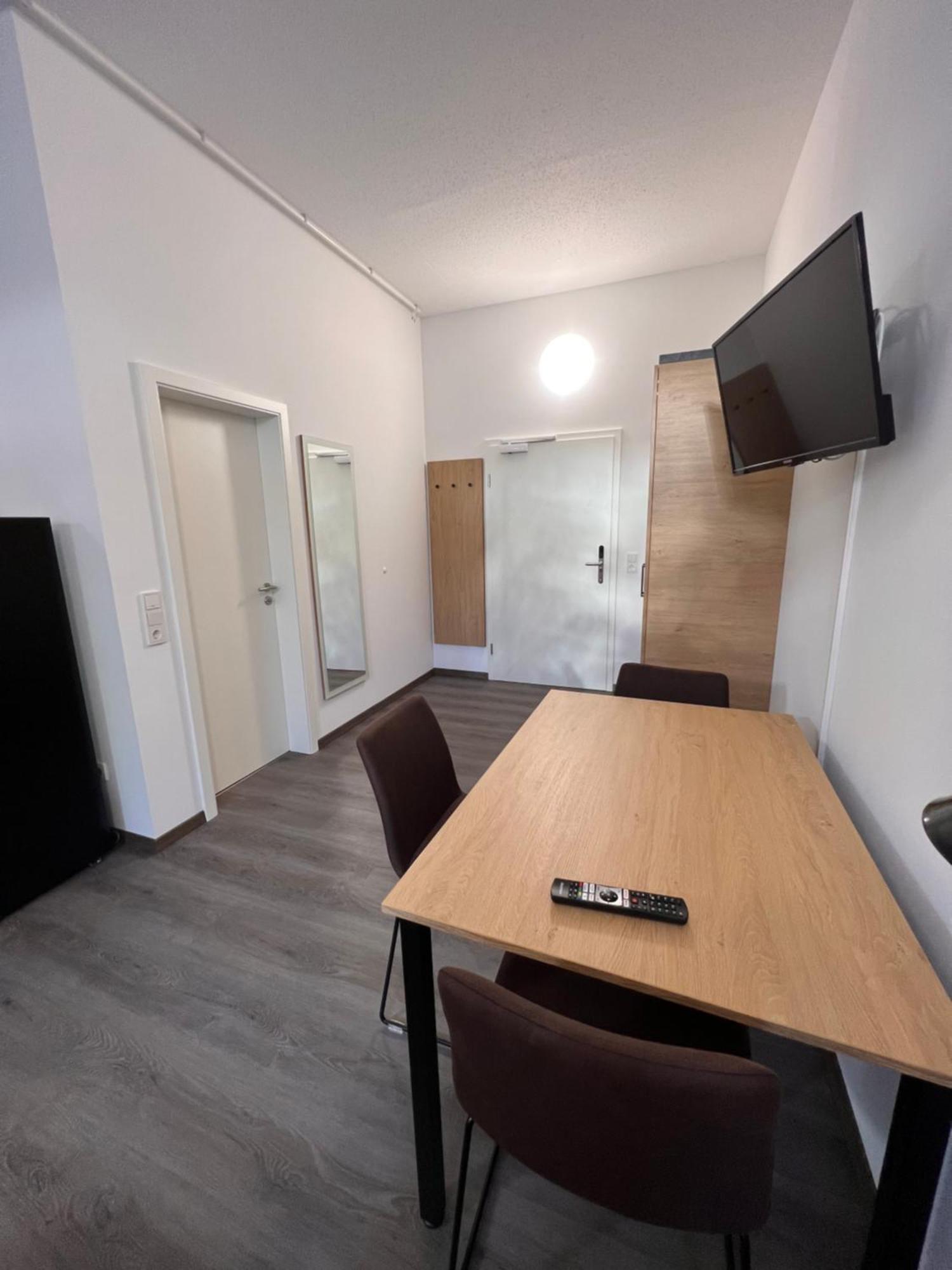 24Seven Apartments - Self Check-In Altdorf  Extérieur photo