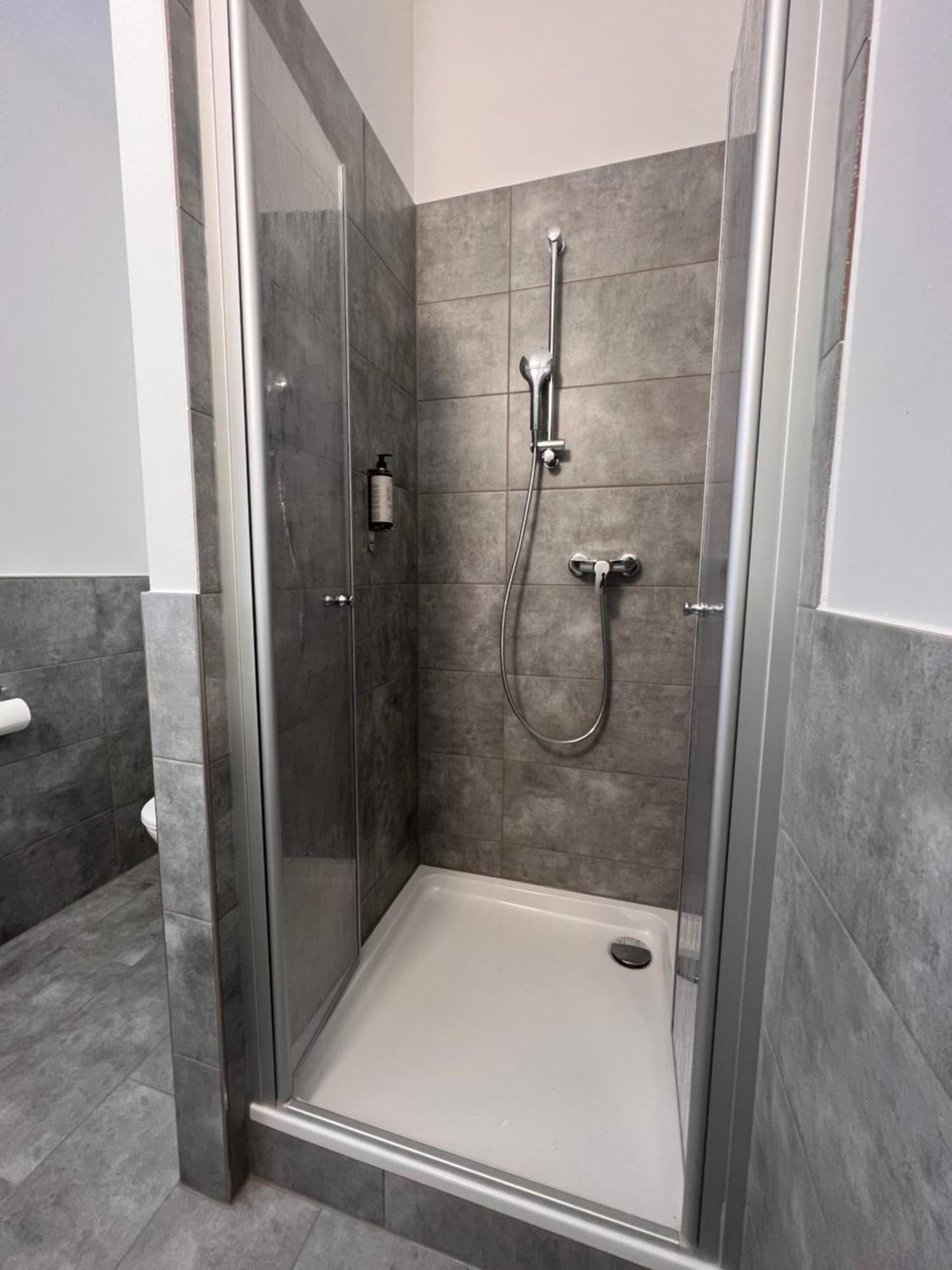 24Seven Apartments - Self Check-In Altdorf  Extérieur photo